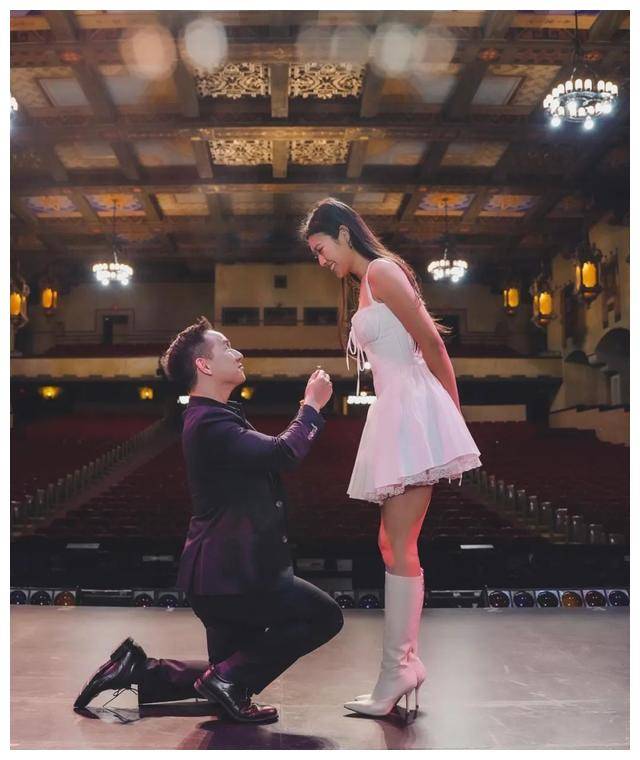 洛杉矶的网红歌手陈以桐jasonchen和他的中国籍女友宇坤lucialu终于走