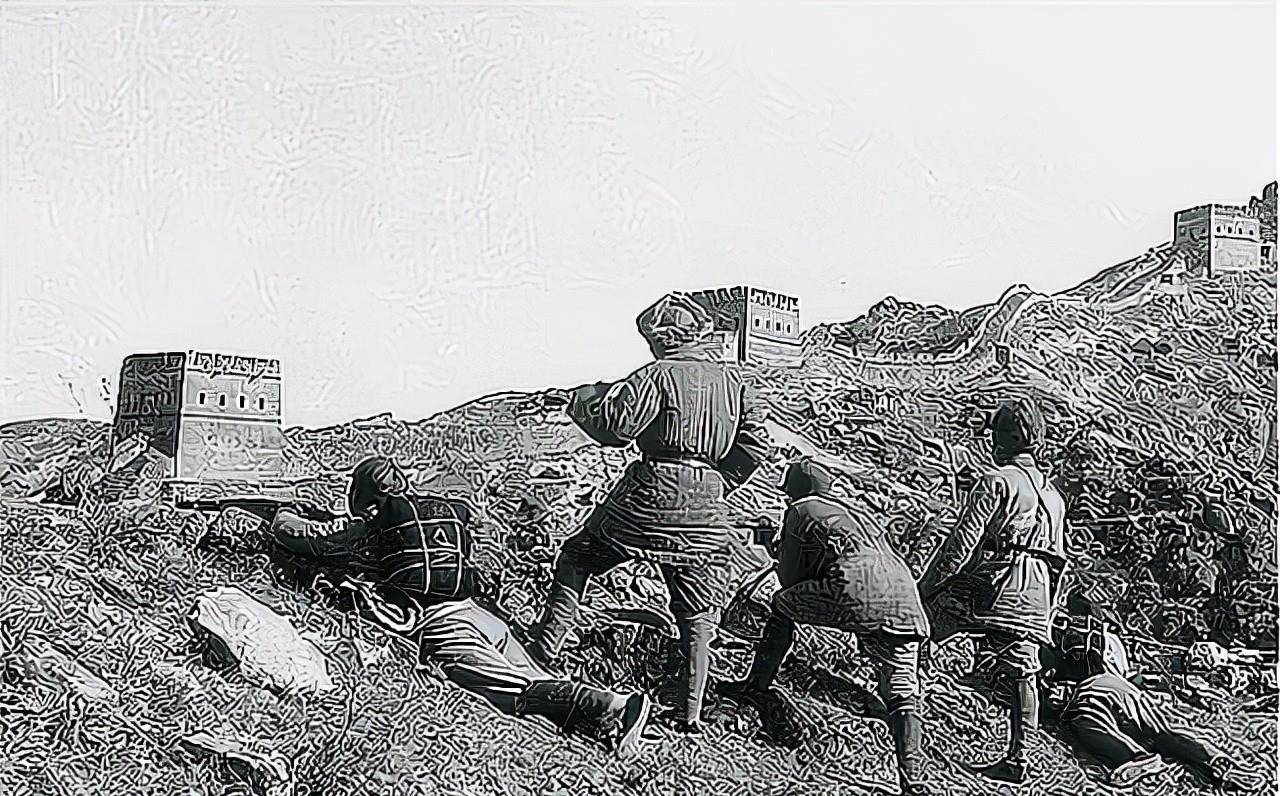 丁盛只身营救被敌人包围的二百人,连长感激地说,丁大胆名不虚传_部队