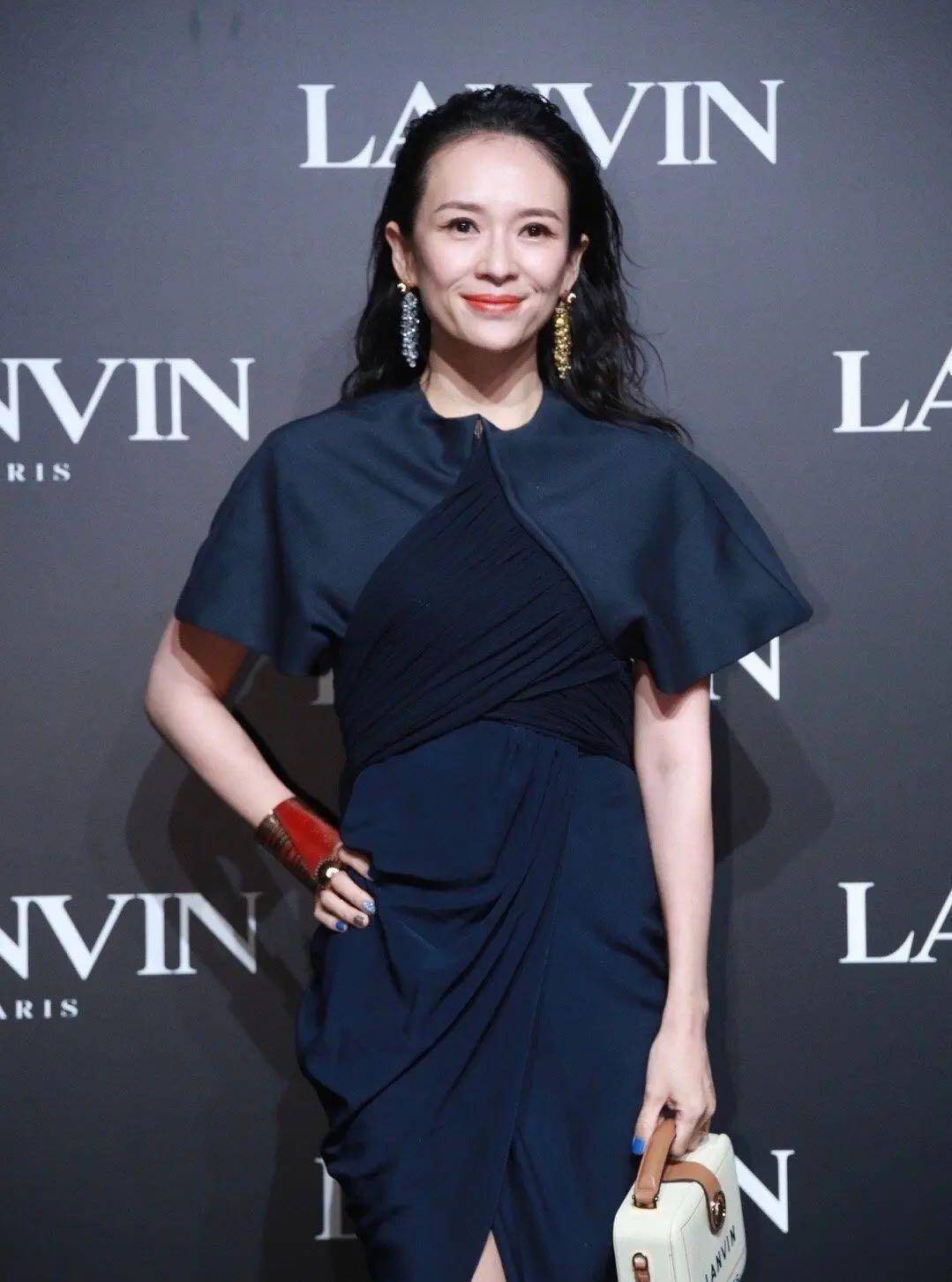 章子怡为新片宣传!