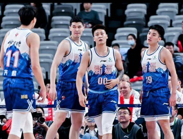 琼斯,吴冠希,赵睿和李炎哲等人相继加入新疆队,引援之举一个比一个