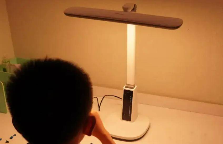 学生台灯护眼灯需要多少W？内含五大高性价比护眼台灯推荐