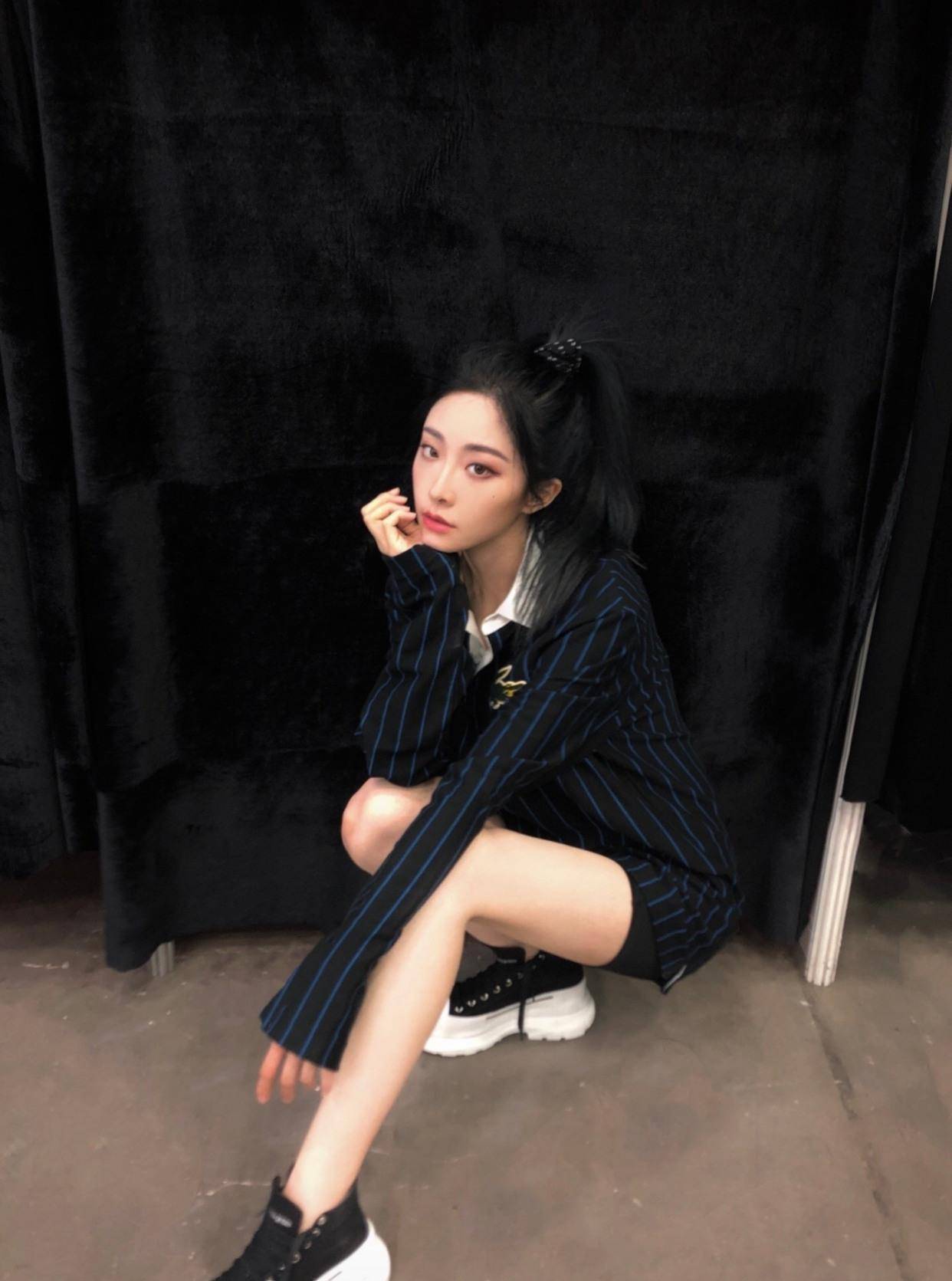 喻言是端水大师?