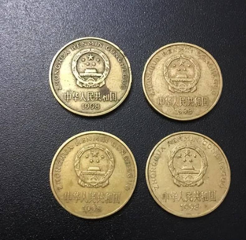 因此,在收藏硬币的过程中,我们不仅要关注其价格