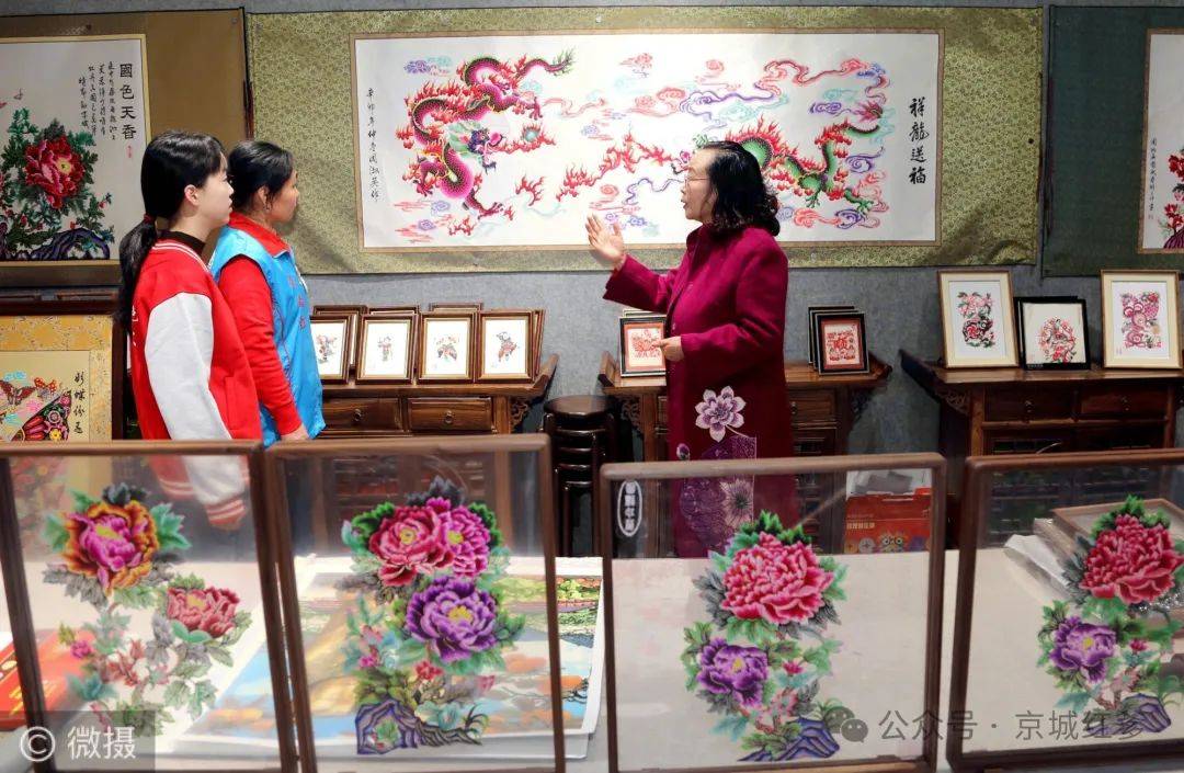 北京优秀志愿服务团队新春赴河北开展交流活动_周淑英_剪纸_文化