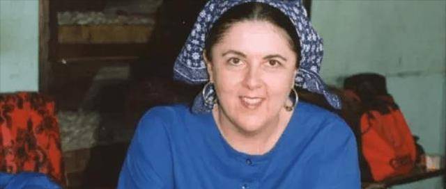 19岁未婚先孕,两度离异成单亲妈妈,儿子是美国首位非