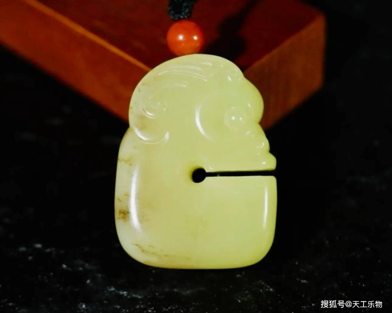 最传统的真新疆料!狭义和田玉的六大玉种!_于田_白玉_碧玉
