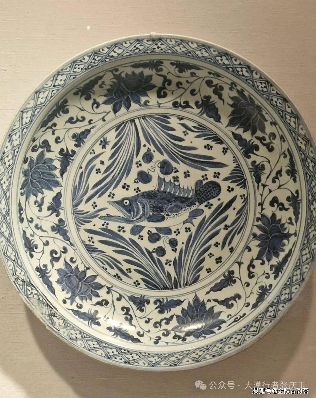 鉴赏元青花纹饰正面_文章_斑点_自然