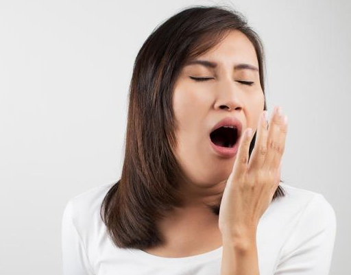 早上睡醒后,总感觉口干,口苦?