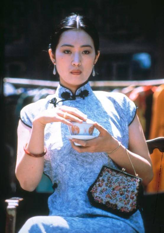 穿碎花裙胖出"幸福肥",72岁老公帅如陈道明_米歇尔_感情_经历