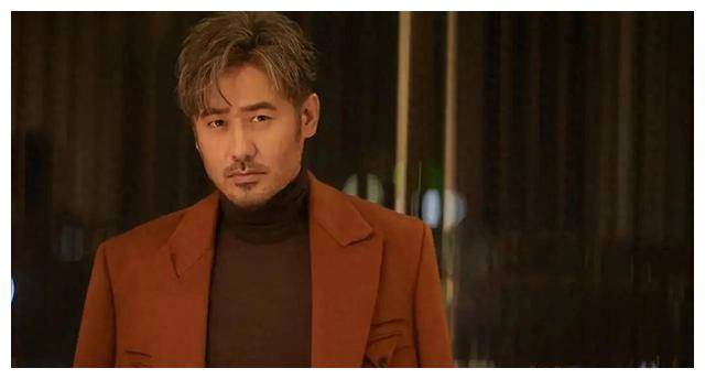 吴秀波因裁判结果成为"笑话",人们津津乐道,舆论热议._事业_因为_诱惑