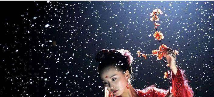 赵丽颖娜扎刘诗诗热巴杨幂杨颖,一袭红衣的女谁最艳_时尚_造型_芸汐