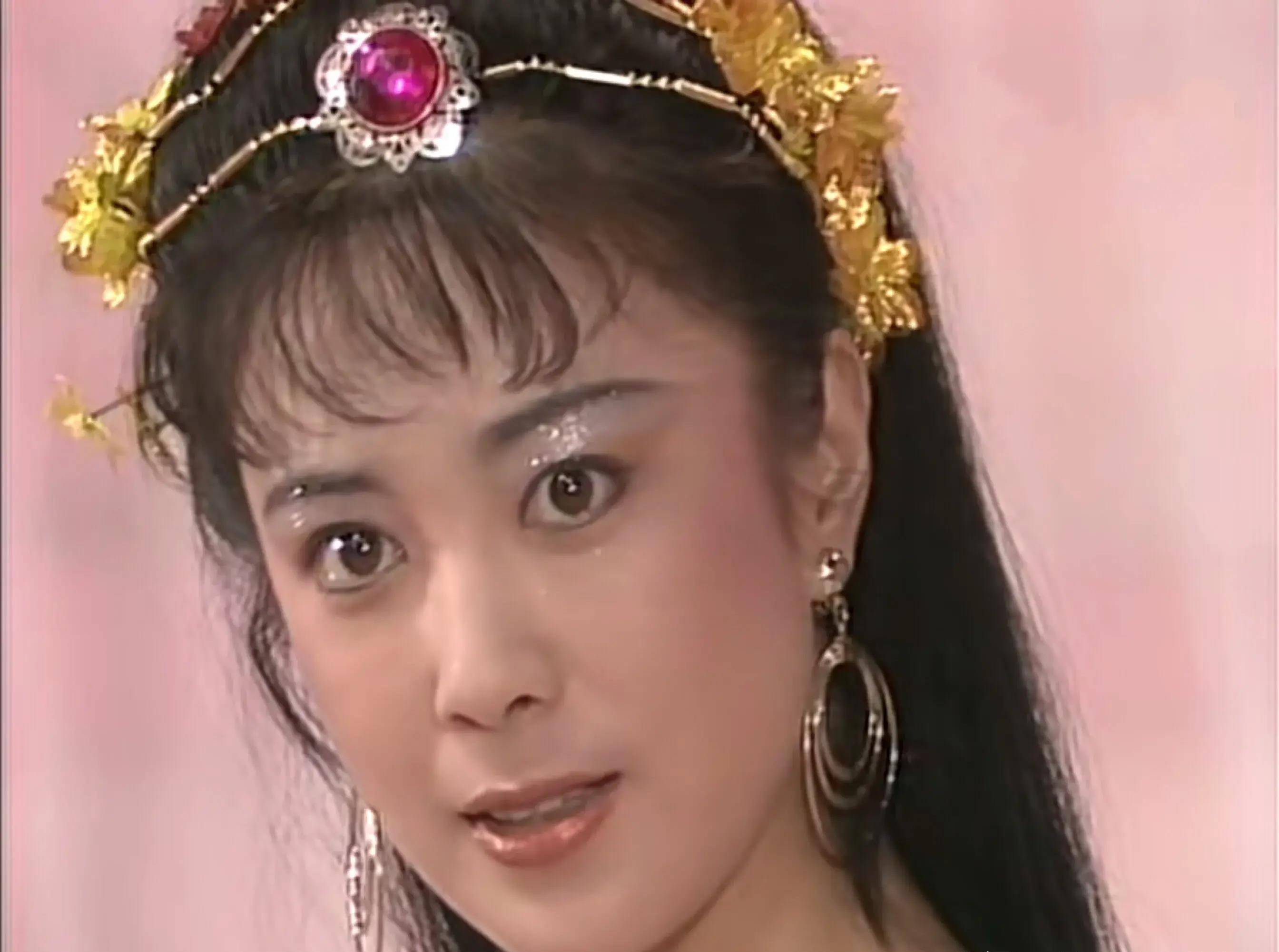 最风骚的妲己1987版《封神演义》王宝玉:最会法力的妲己1986《封神榜