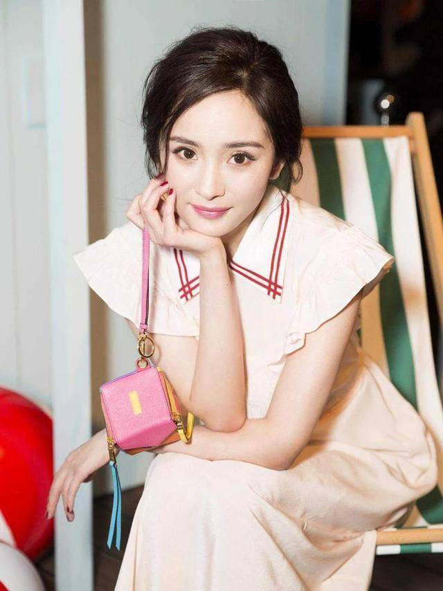 "撩汉高手"杨幂的曲折上位史,靠魅力征服三位大咖,被迷弟追逐_演出