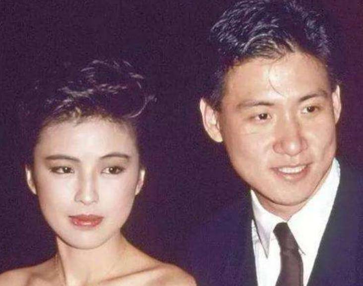 洁癖成病,深陷骚扰门,为何张学友爱了她30年_罗美薇_梅艳芳_时候