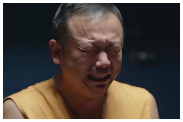 没有一句台词,没有任何嘶吼嚎叫,赵丽颖纯靠表情和肢体语言,将郝秀萍