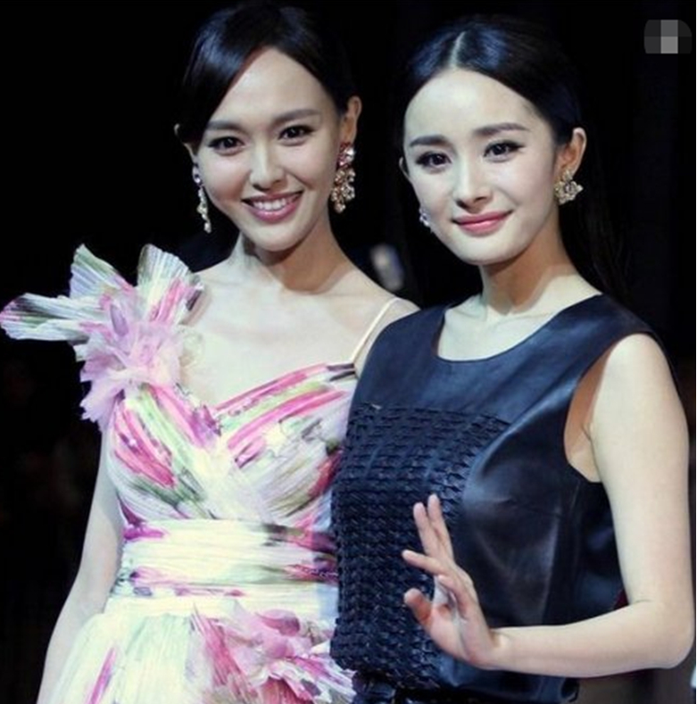 先前与李易峰,黄轩拍戏似的绯闻,就此成为"铁证".