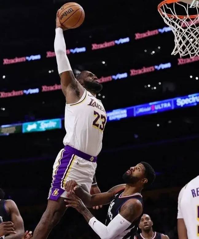 a-史密斯回应詹姆斯:你不会安静的离开,你绝对会搞退役巡演!