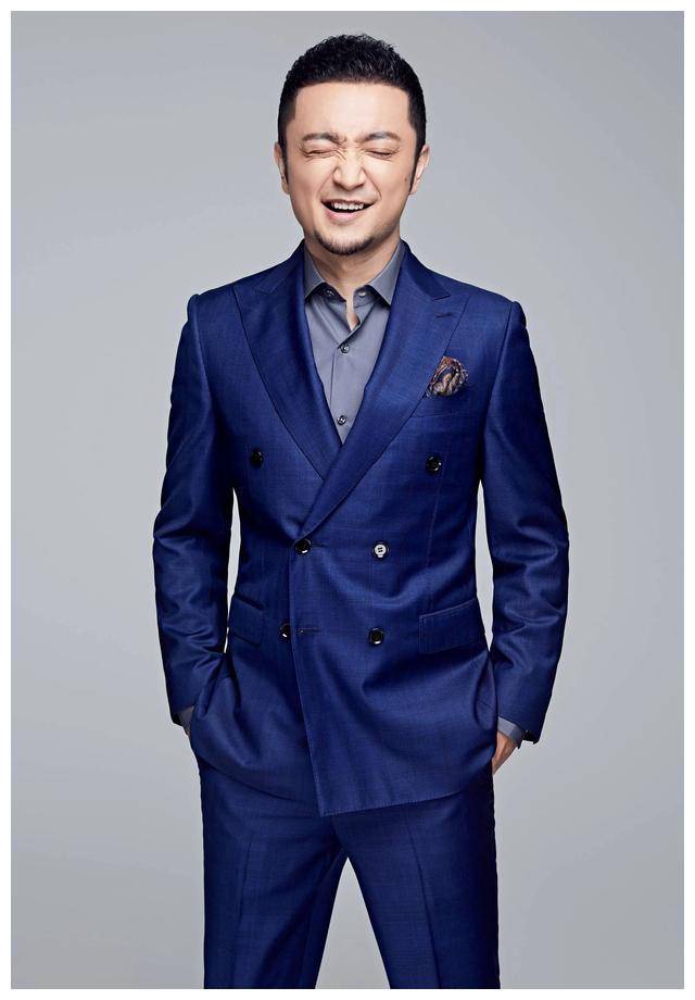 央视四大男主持风采,魅力不减,独具魅力,风采出众.