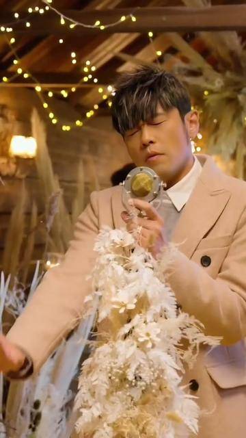 2023年周杰伦模仿大赛,粥饼伦超越周杰伦,相似度百分之99_网友_视频