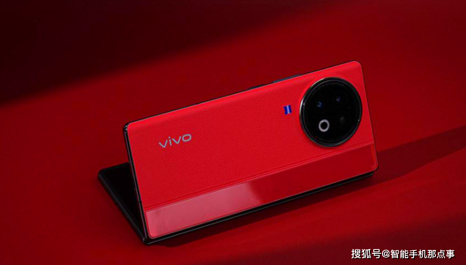 另外,vivo x fold3 pro的细节参数也是变得很清晰,比如使用三星sdc