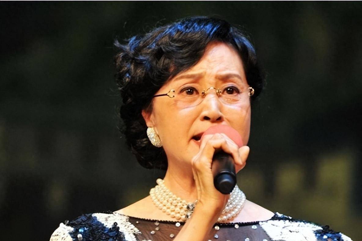 她被"骗"去演白骨精,却从没过看西游记,更是一直不原谅导演_杨春霞