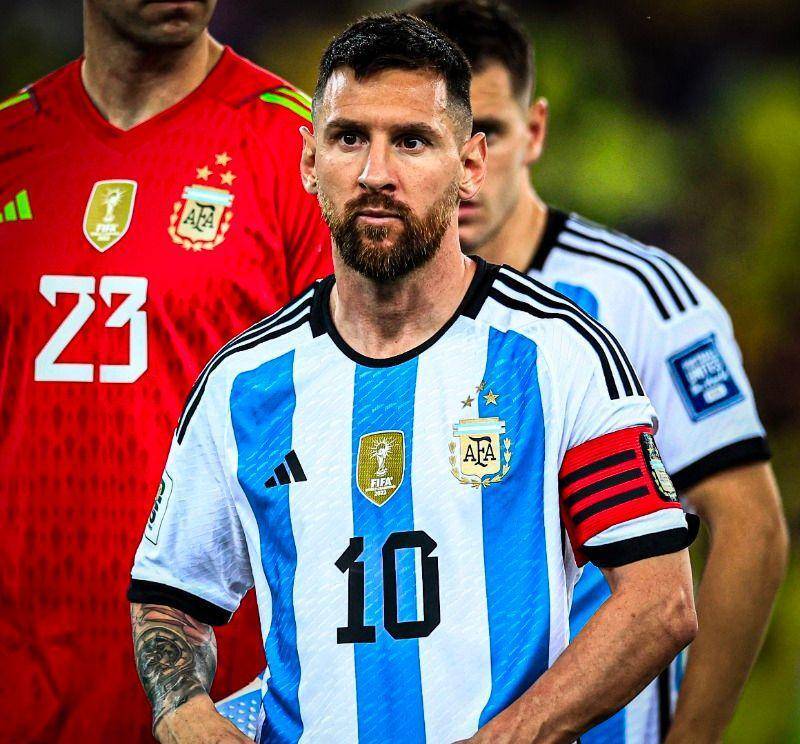 36岁的梅西被迈阿密主帅警告:今年夏天他只能参加美洲杯和奥运会之一!