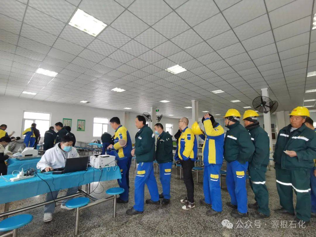 肝功五项,血脂两项,内科,耳鼻喉,皮肤,心电图,胸片,肺功能,电测听等