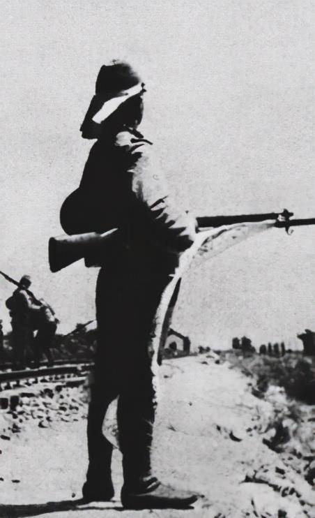 白刃战所向披靡,入敌穴巧计锄奸;日军惊呼他是"活