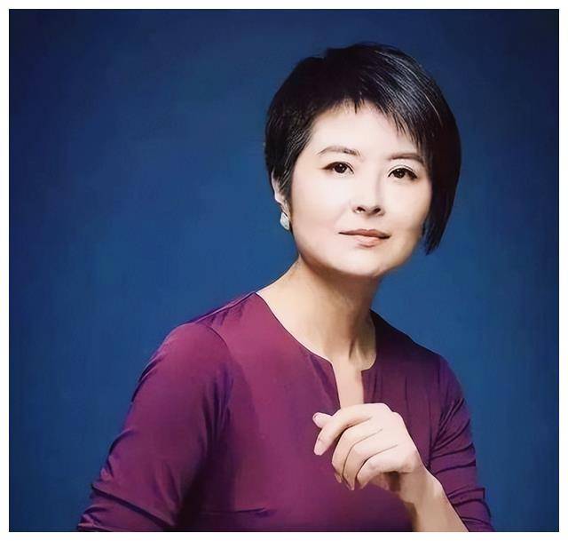 央视女神张泉灵的惊天逆袭之路,揭秘不为人知的秘密!_人生_李铁_事业