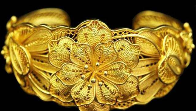 07毫米金丝做奢侈品,47年从不重复,一件售价数十万_工艺_花丝_杜建毅