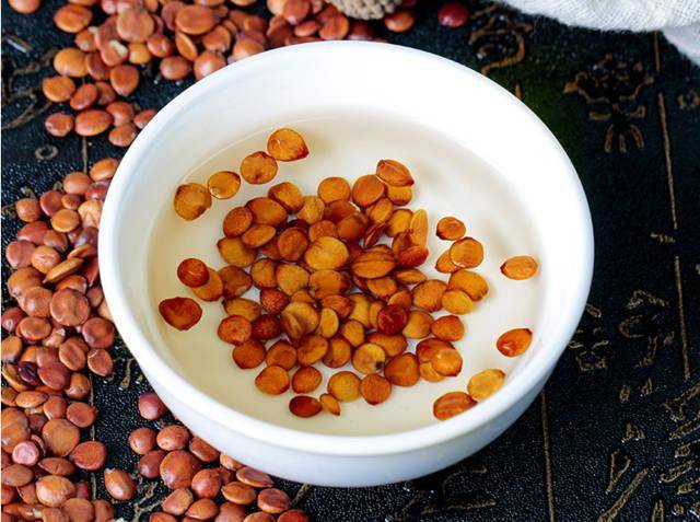 酸枣仁怎样吃治失眠最有效,揭秘酸枣仁的作用_身体_副作用_食材