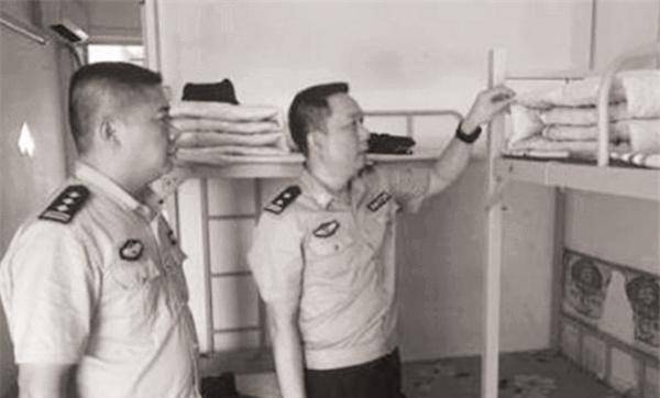 1998年的"七仙女命案":担心死后太寂寞,女孩毒杀7名舍友_孙亚宇_女生