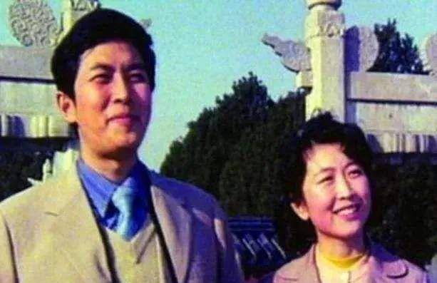 偶像鼻祖唐国强的艰苦成名史,以及他和两任妻子的狗血爱情_孙涛_时候