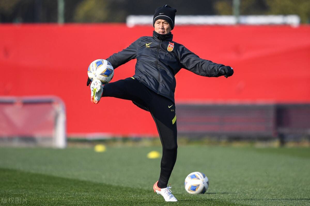 伊万科维奇刚接手国足,全新豪华教练组就火线亮相,6