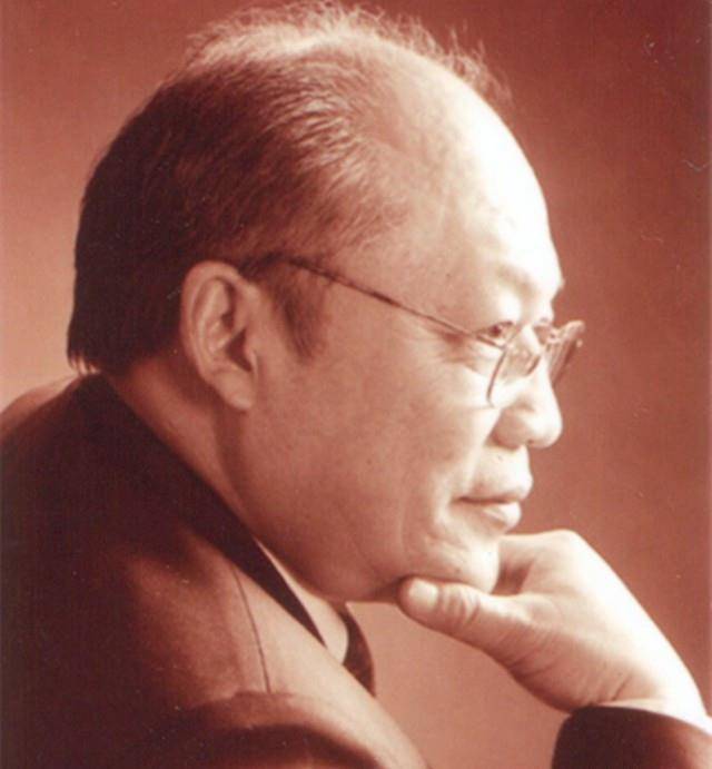 王梦庚而邱维达知道了国民党已经彻底是大势已去,干脆顺应了潮流,向