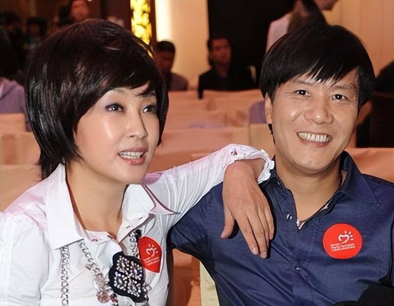 爱情混乱的女明星,人前清纯人后疯狂,个个都是老司机让人叹服_董洁_徐