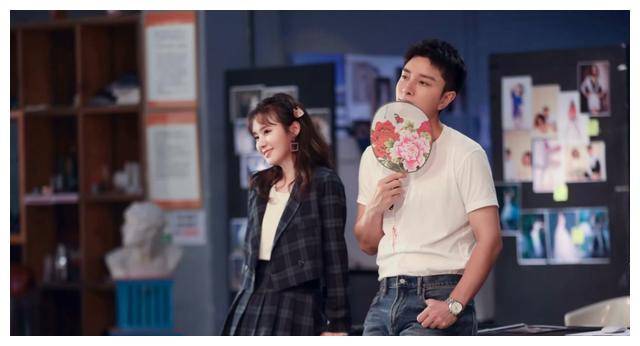 《贾乃亮乔欣《创想季》遭观众一致差评,差评理由令人惊讶!