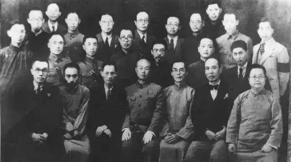 民国名教授的生活惨状,是最好的证据_大学_先生_教育