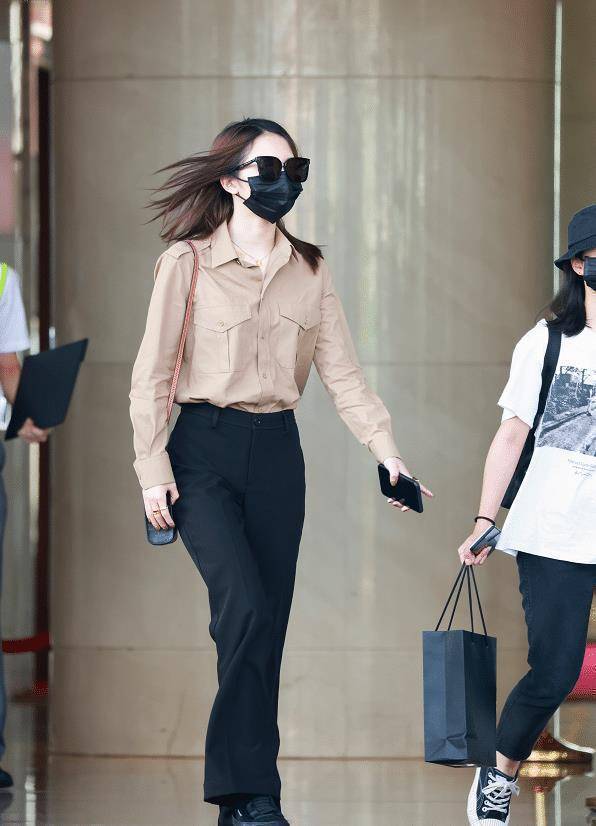 孟美岐的腿是啥水平?