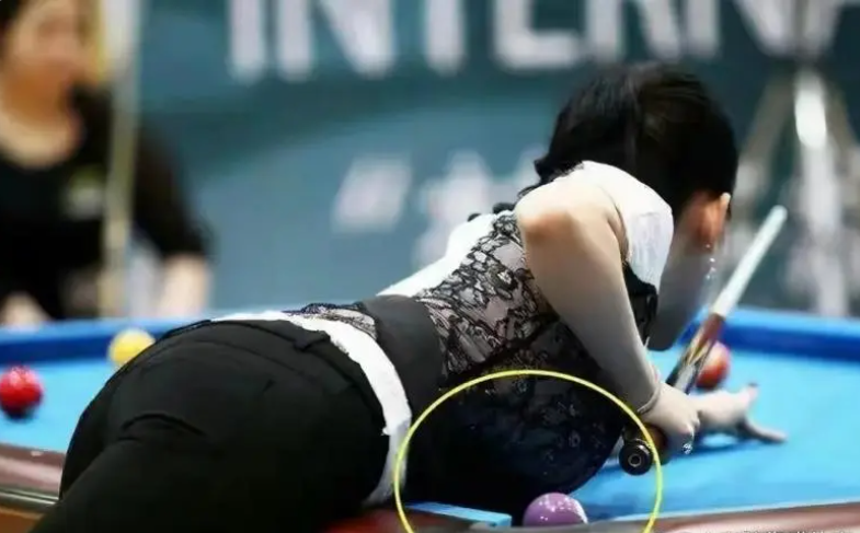 "台球天后"潘晓婷!