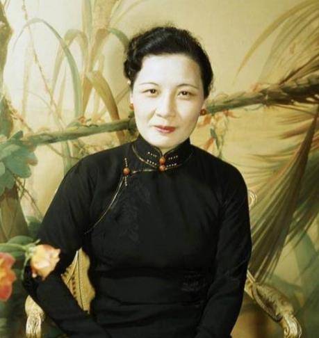 宋美龄留了多少遗产?孔令仪拍卖宋美龄遗物,光税都高达1.