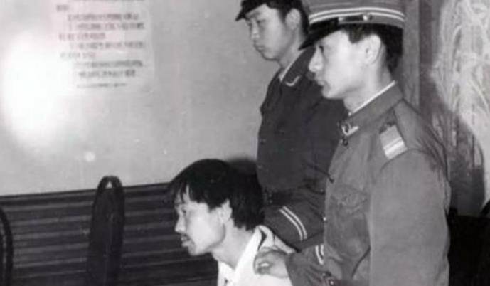 宁夏"狗食人"案,主人行凶恶犬帮凶,被处决前还参与电影拍摄_程鹏_父母