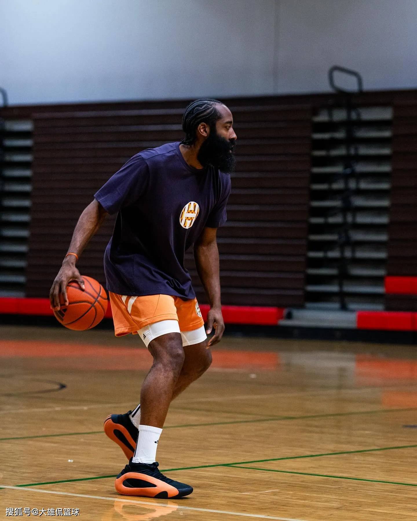 艾弗森的身体天赋,对抗能力,速度等能力,都不比这些球员差.