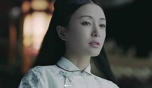 延禧攻略:富察皇后葬礼上,明玉用一个小小的动作,就救了魏璎珞一命