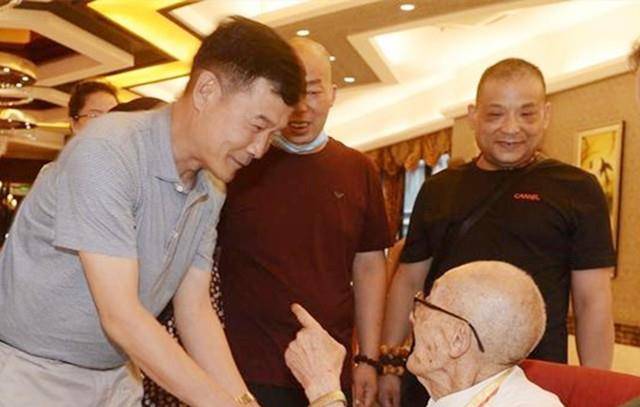 76年后的重逢:94岁抗战老兵寻亲,找到两个弟弟的后人_马正方_母亲