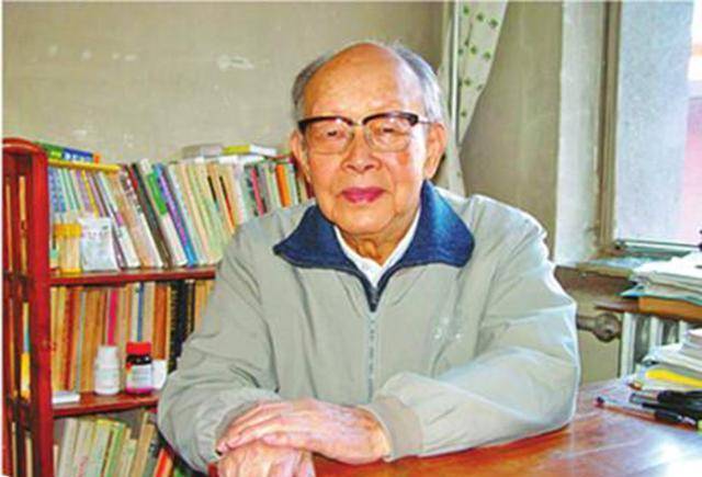 结婚当日乱挑日子,保姆偷偷算一卦,算命先生:两人都活不到35岁_张允和