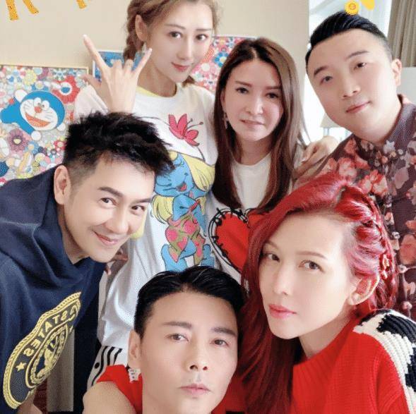 陈浩民老婆为女儿庆生,闺蜜都是网红脸,47岁蔡少芬被p到认不出_蒋丽莎