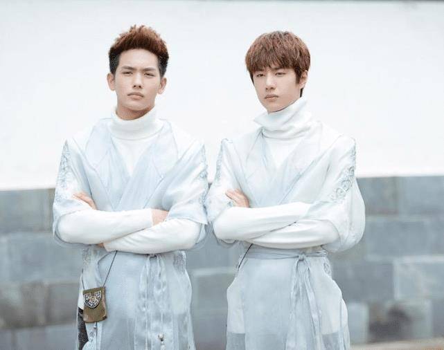 《有翡》刚杀青不久,王一博新剧就火热来袭,女主竟是熟悉的她_合作