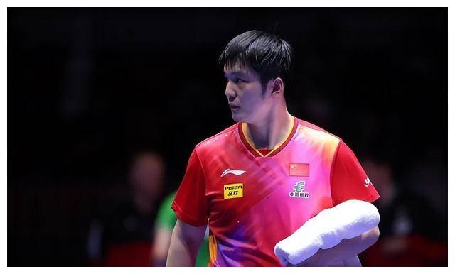 樊振东低迷难阻击败,网友猜想奥运命运._中国乒乓球队_挑战_球迷