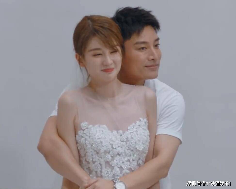 难怪贾乃亮不拍戏去带货了,旗下公司10员猛将,个个都当红能养家_演技